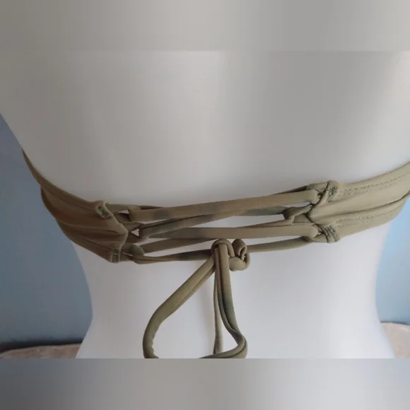 EUC SO women's size XS green crochet pattern bikini top - Picture 4 of 5